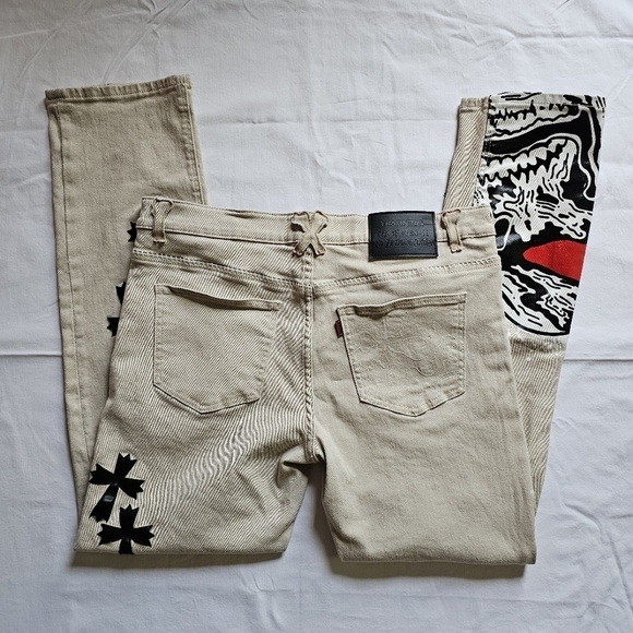 BRAND X beige distressed cross embellished skull print unique streetwear jeans - Picture 9 of 10